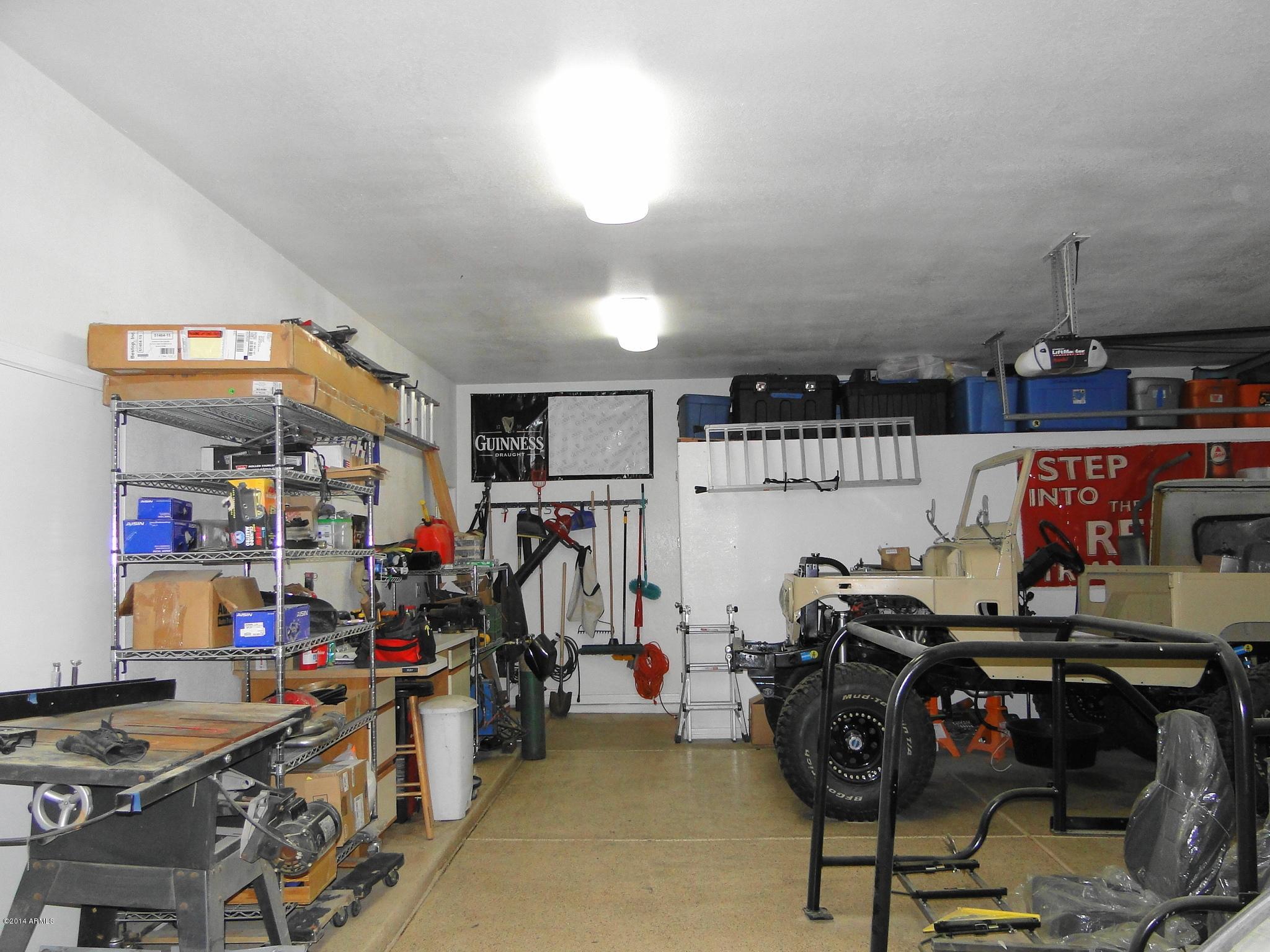 933 North Roadrunner Road Apache Junction, AZ 85119 - Photo 8 of 60 Rudy garage south