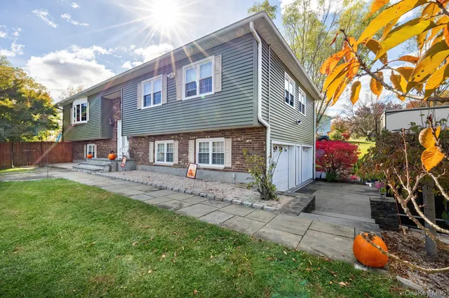 $649,999 | 1 Four Winds Drive, Poughkeepsie, NY 12603