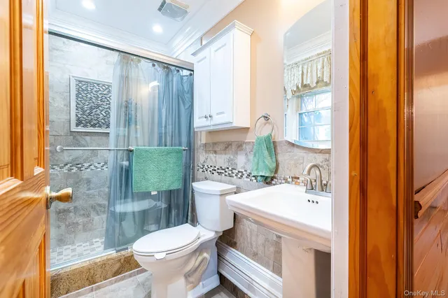 $649,999 | 1 Four Winds Drive, Poughkeepsie, NY 12603