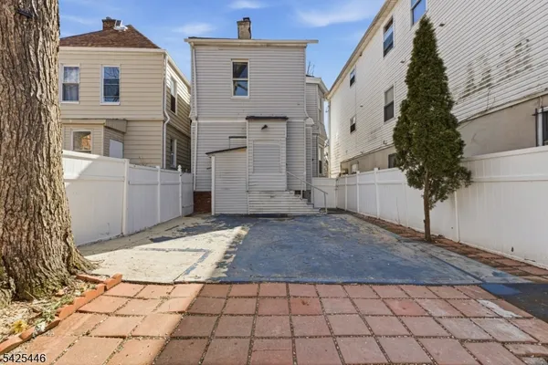 $3,800 | 77 South Munn Avenue, Newark, NJ 07106