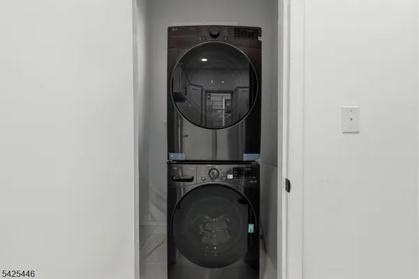 $3,800 | 77 South Munn Avenue, Newark, NJ 07106