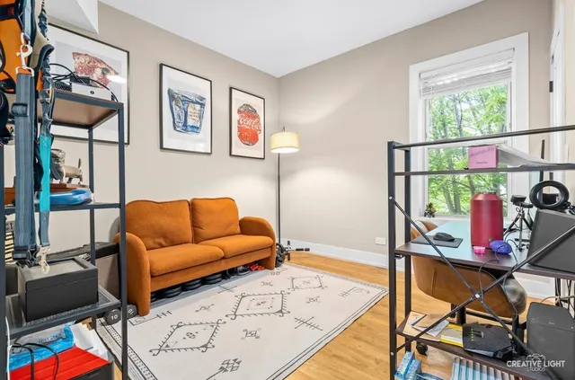 $2,750 | 3001 North Sawyer Avenue, Unit 2E, Chicago, IL 60618