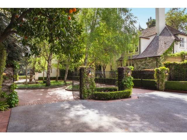 279 Park Lane Atherton, CA 94027 - Photo 3 of 25 a view of a house with a street