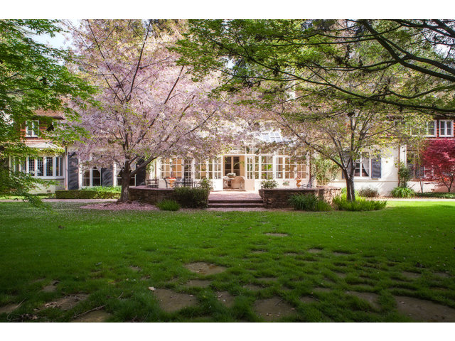 279 Park Lane Atherton, CA 94027 - Photo 4 of 25 a front view of a house with a garden