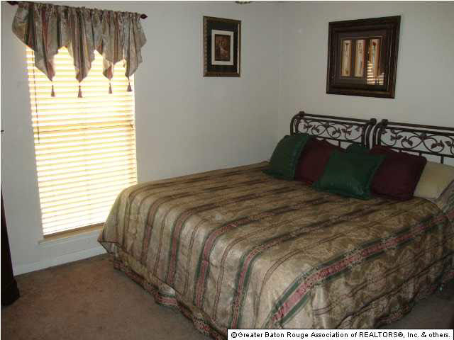5401 Rue Nicole Baker, LA 70714 - Photo 5 of 7 Gallery Image 5
