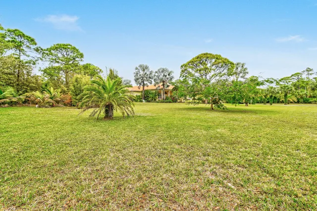 $3,300,000 | 18940 Southeast Castle Road, Jupiter, FL 33458
