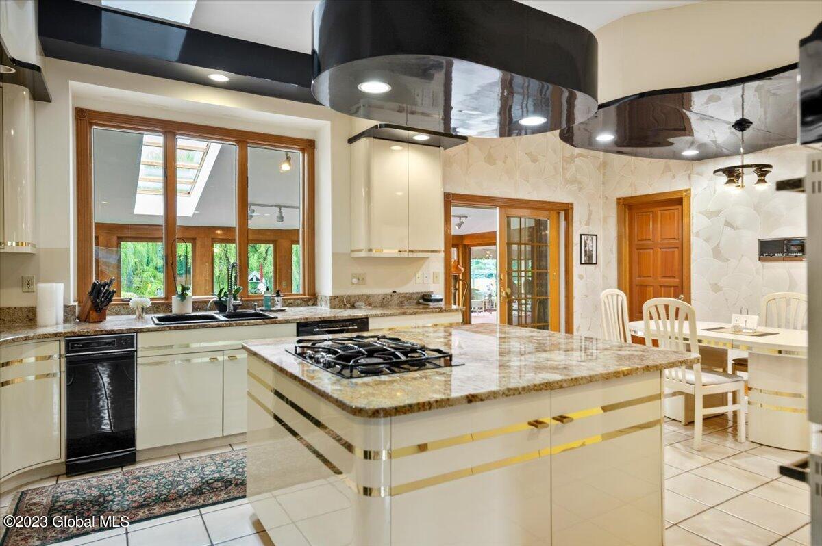 20 Nott Road Rexford, NY 12148 - Photo 16 of 48 09-FJD_7267