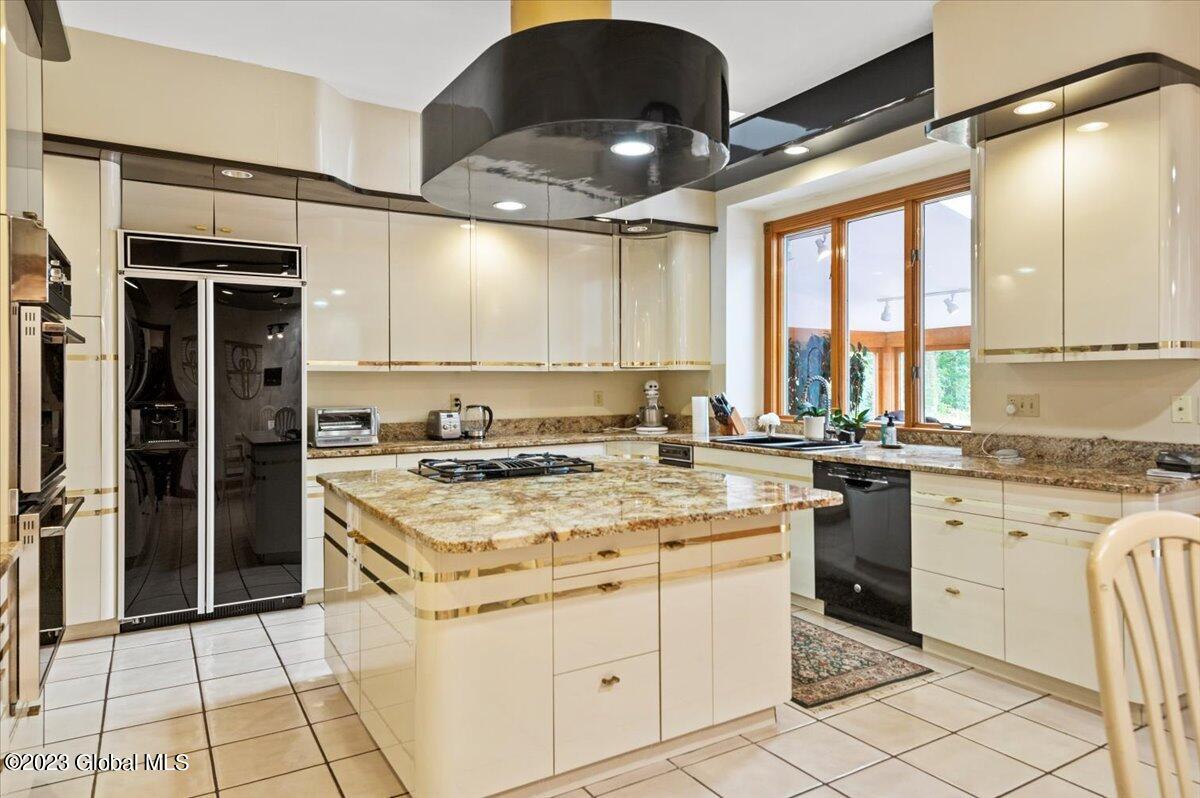 20 Nott Road Rexford, NY 12148 - Photo 17 of 48 10-FJD_7270