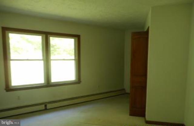 7825 Chestnut Grove Road Frederick, MD 21701 - Photo 4 of 11 Interior (General)