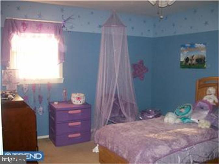 141 Hempstead Road Hamilton, NJ 08610 - Photo 8 of 10 Bedroom 2