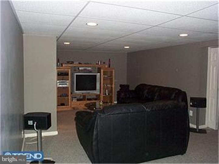 141 Hempstead Road Hamilton, NJ 08610 - Photo 9 of 10 Basement - Finished