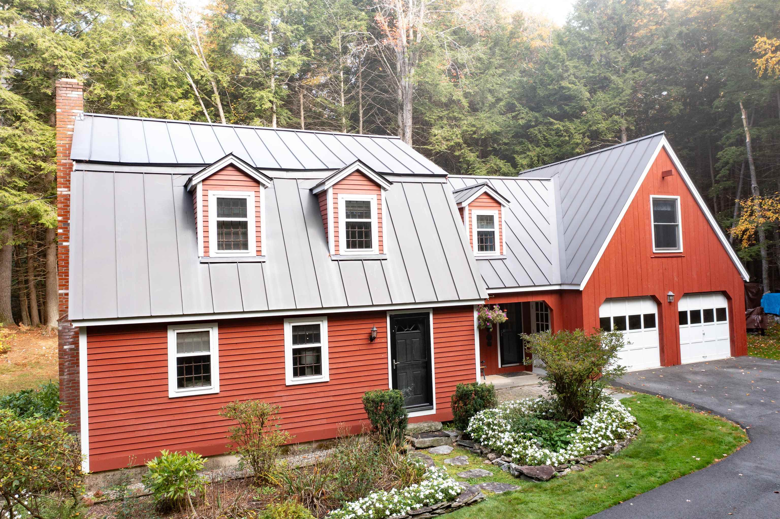 70 Lyman Batcheller Road Hartford, VT 05059 - Photo 1 of 35 Gallery Image 1