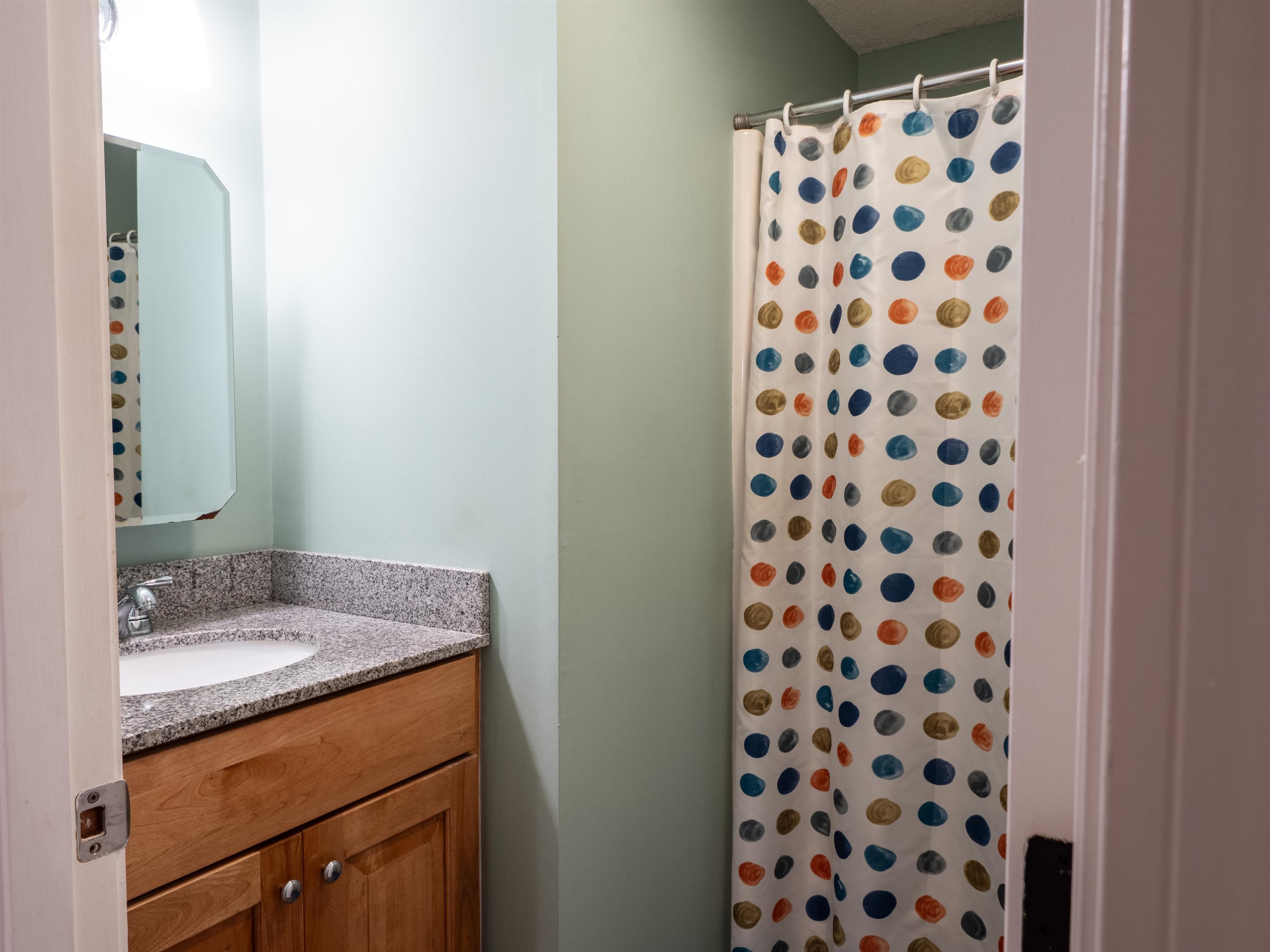 70 Lyman Batcheller Road Hartford, VT 05059 - Photo 21 of 35 Gallery Image 21