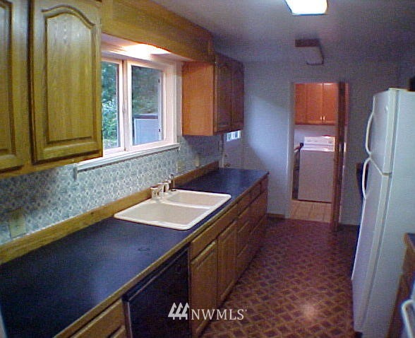 3331 234th Street Southeast Bothell, WA 98021 - Photo 4 of 9