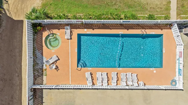 $184,900 | 120 North Dogwood Drive, Unit 112, Murrells Inlet, SC 29576