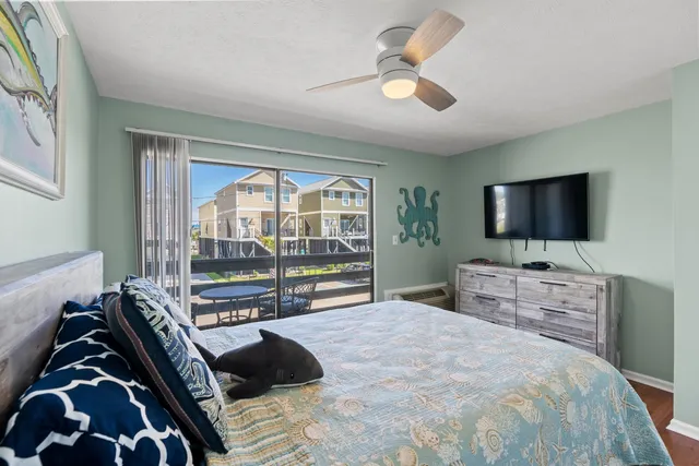 $184,900 | 120 North Dogwood Drive, Unit 112, Murrells Inlet, SC 29576