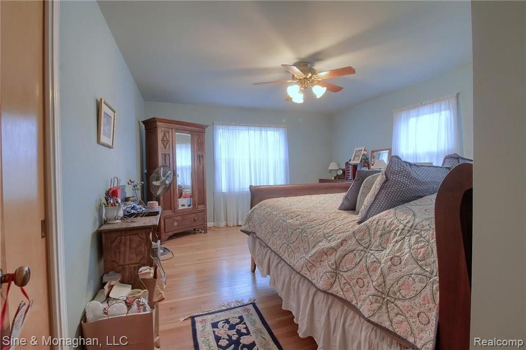 319 Lothrop Road Grosse Pointe Farms, MI 48236 - Photo 16 of 29