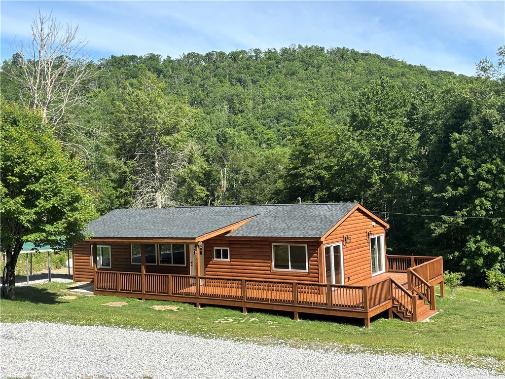 4943-4965 Hickory Nut Gap Road Banner Elk, NC 28604 - Photo 2 of 36