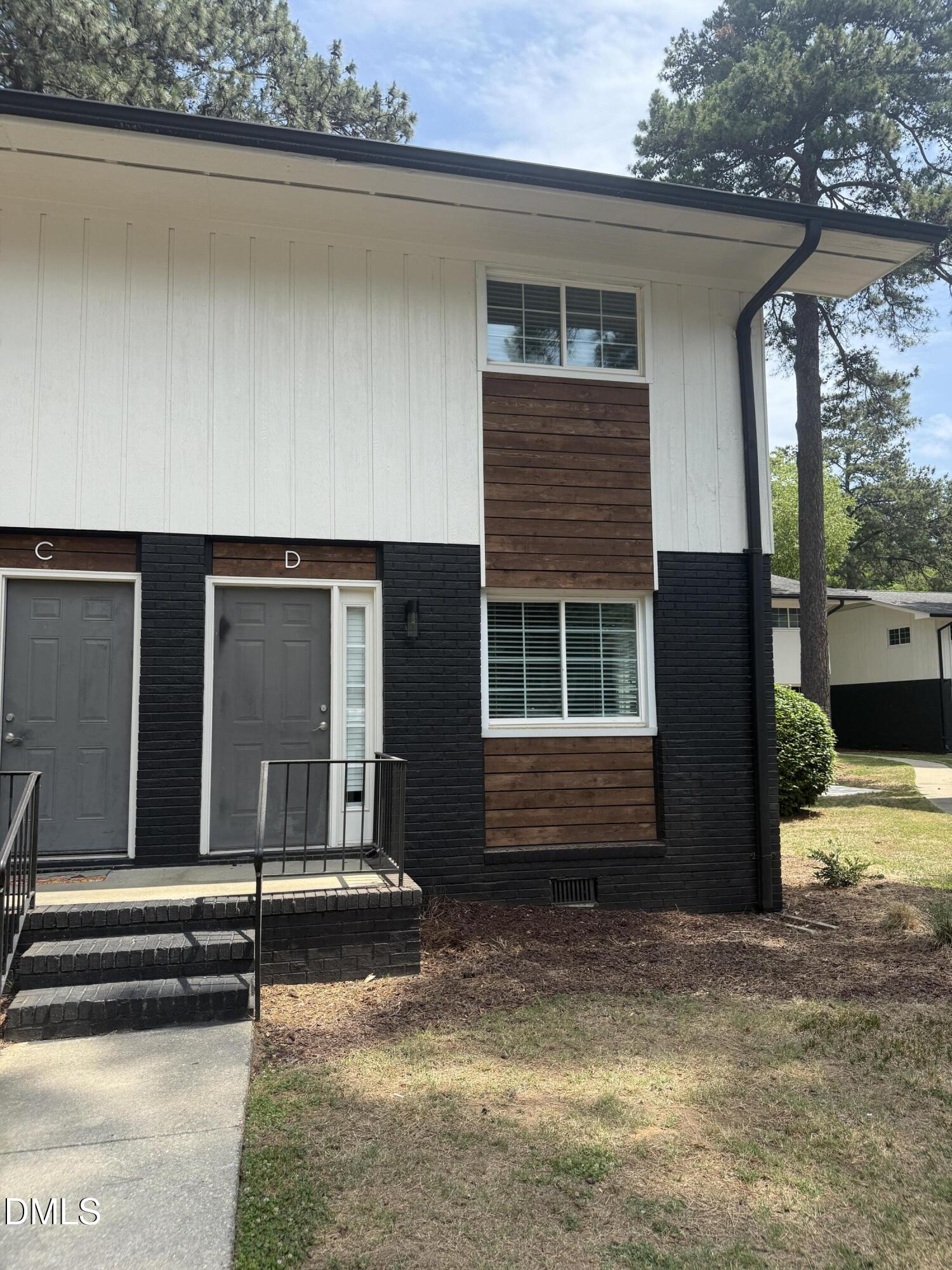 a view of a house with a outdoor space