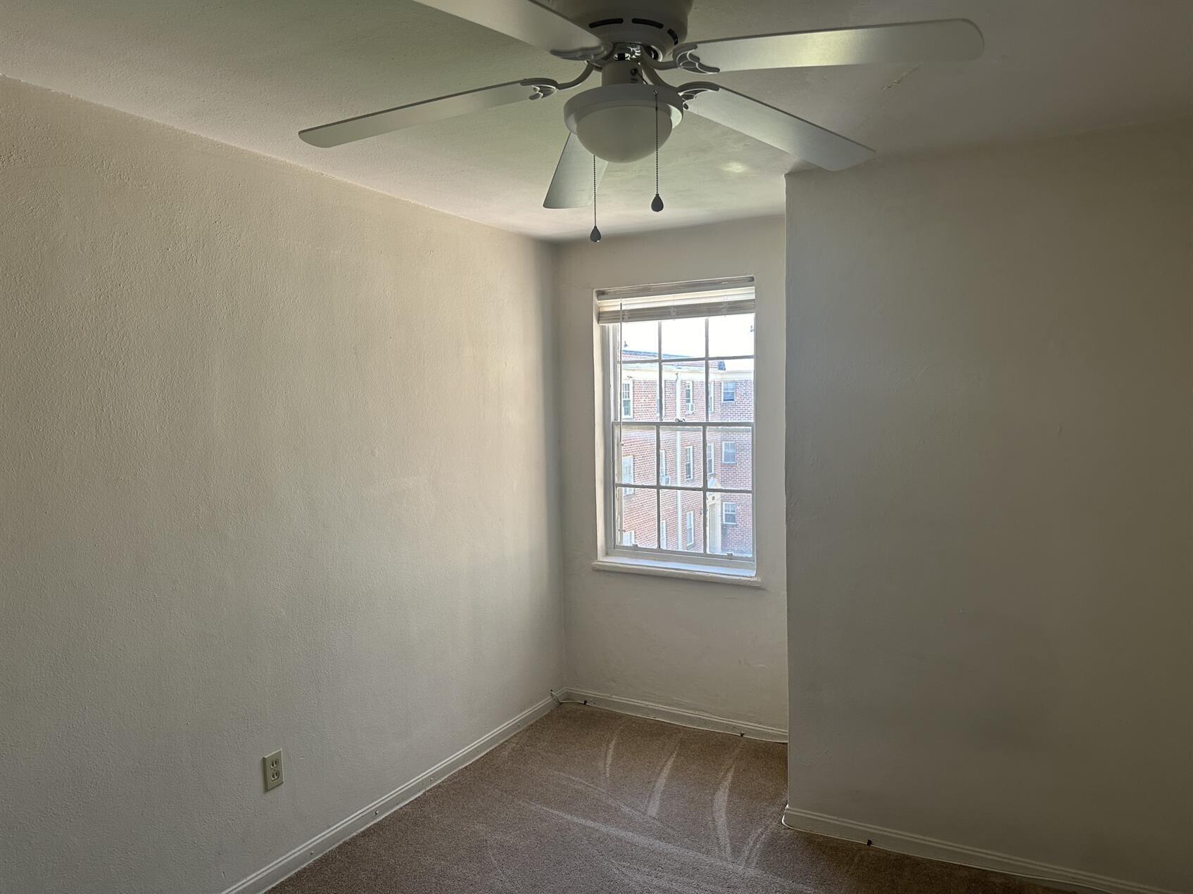1728 Grandin Road Southwest, Unit 41 Roanoke, VA 24015 - Photo 7 of 9 IMG_3035