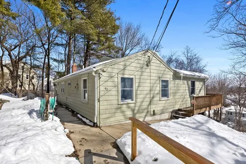 $879,900 | 43 Woodside Lane, Arlington, MA 02474