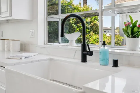 $1,799,000 | 35 Caribe Isle, Novato, CA 94949