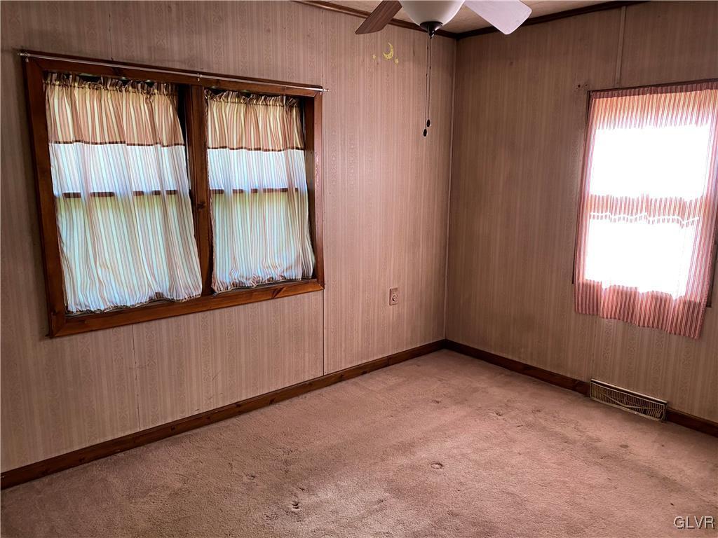 3665 Eberhart Road Whitehall, PA 18052 - Photo 10 of 20 Gallery Image 10
