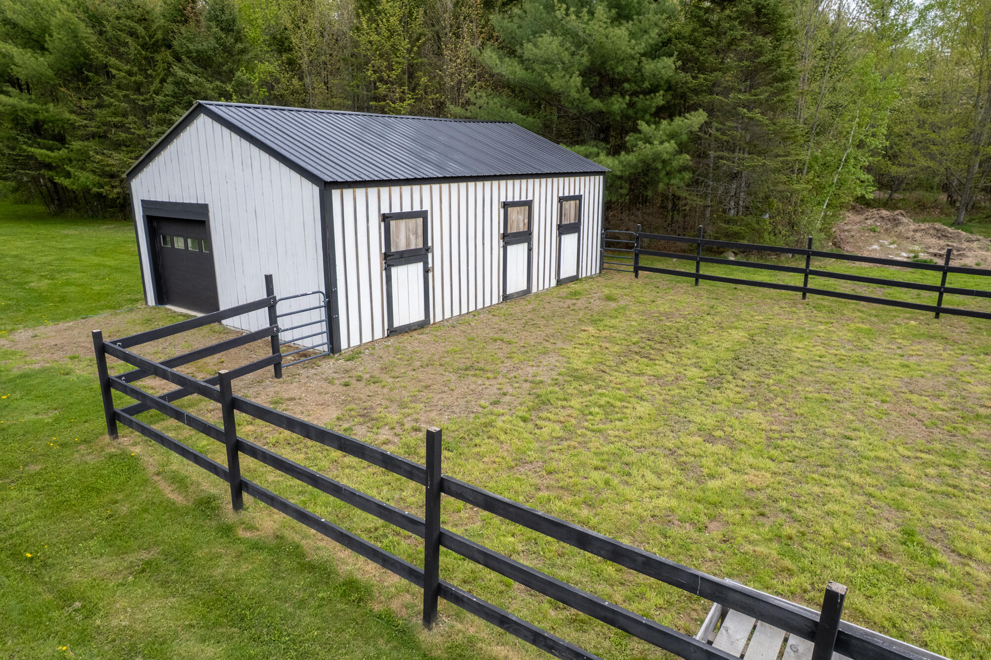 118 County Woods Road Newport, ME 04953 - Photo 41 of 47 barn
