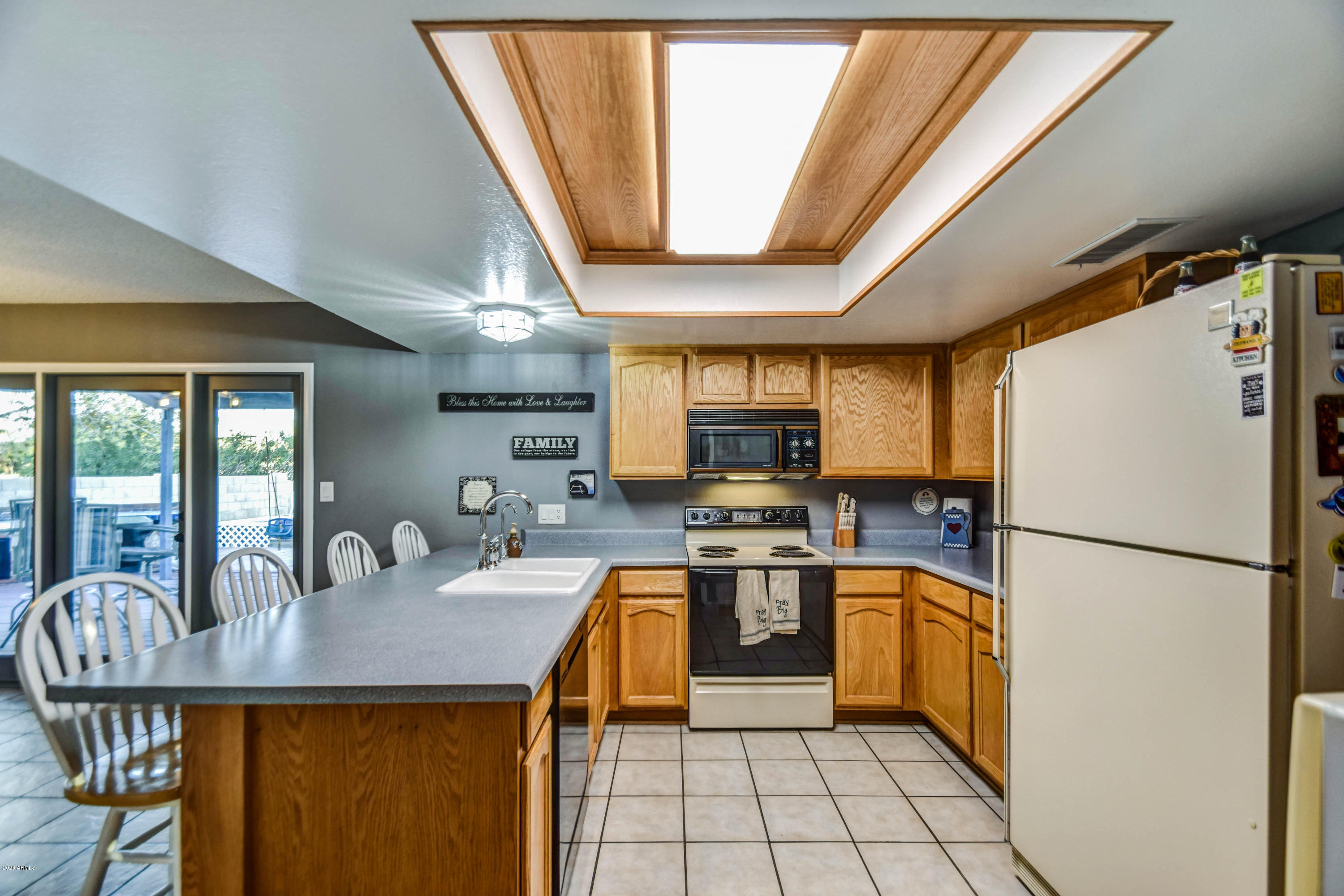 11825 South Ki Road Phoenix, AZ 85044 - Photo 27 of 27 kitchen 5