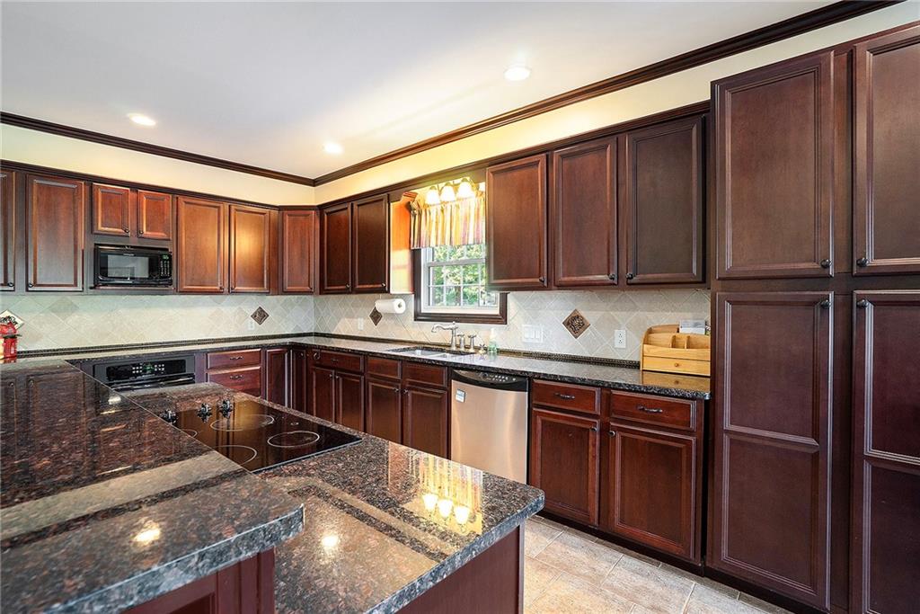 1650 Old Loganville Road Southwest Loganville, GA 30052 - Photo 16 of 51