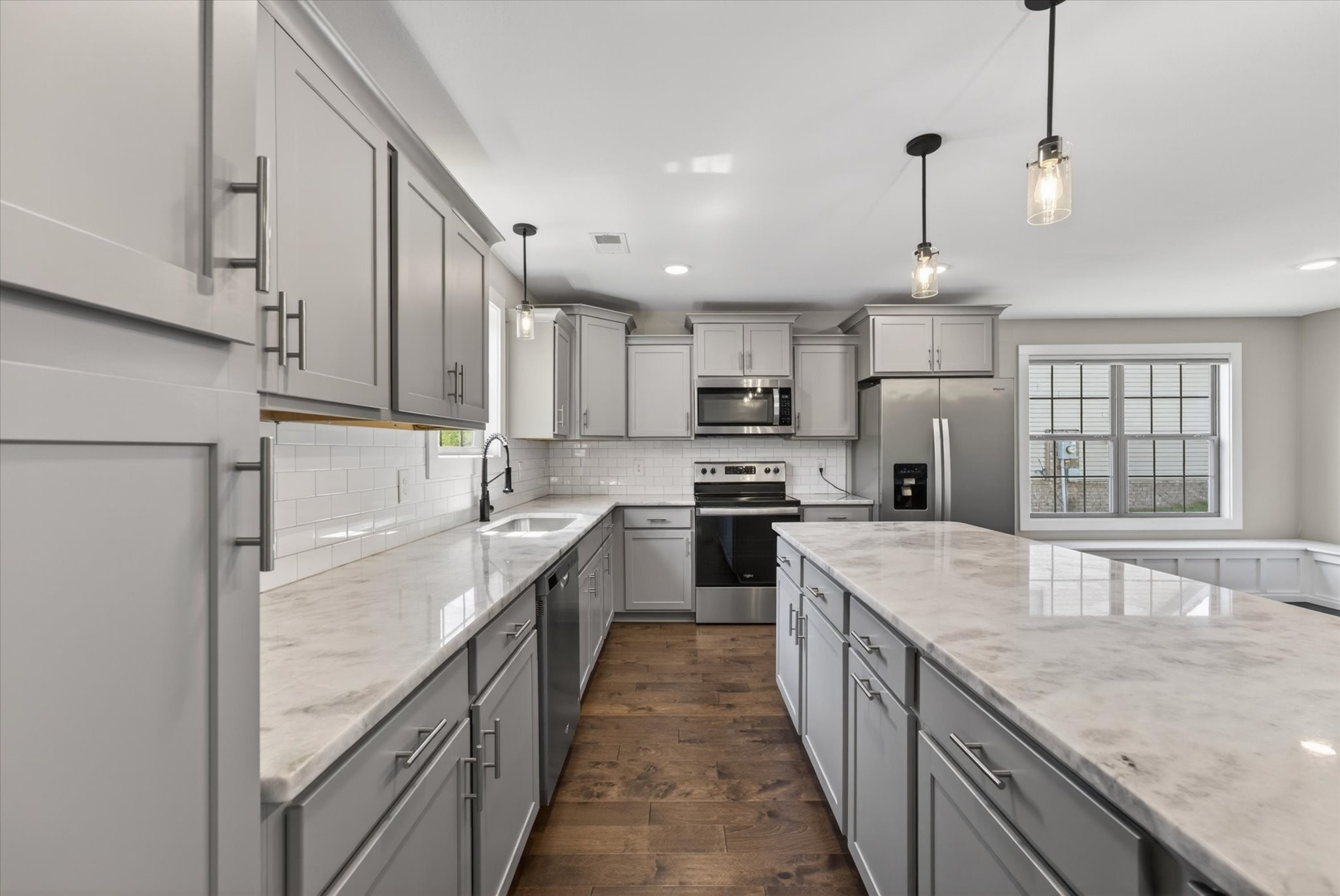 1071 Barnhill Road Clarksville, TN 37043 - Photo 17 of 37