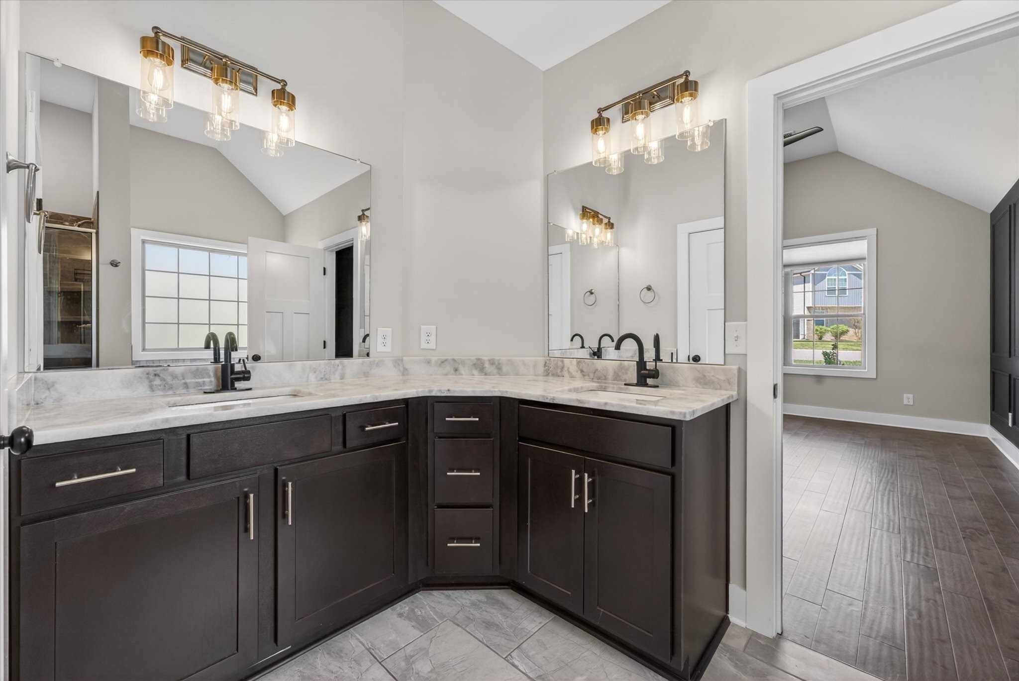 1071 Barnhill Road Clarksville, TN 37043 - Photo 23 of 37