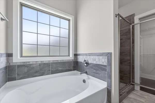 $2,100 | 1071 Barnhill Road, Clarksville, TN 37043