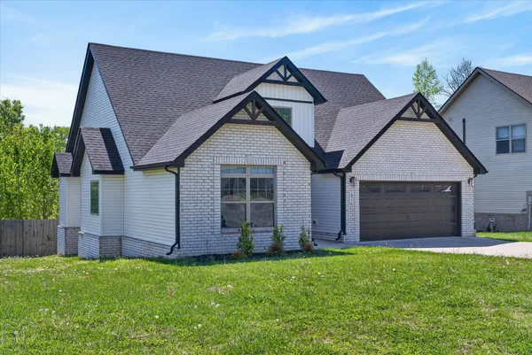 $2,100 | 1071 Barnhill Road, Clarksville, TN 37043