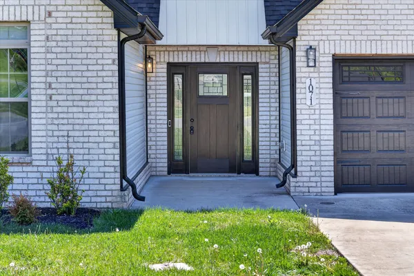 $2,100 | 1071 Barnhill Road, Clarksville, TN 37043