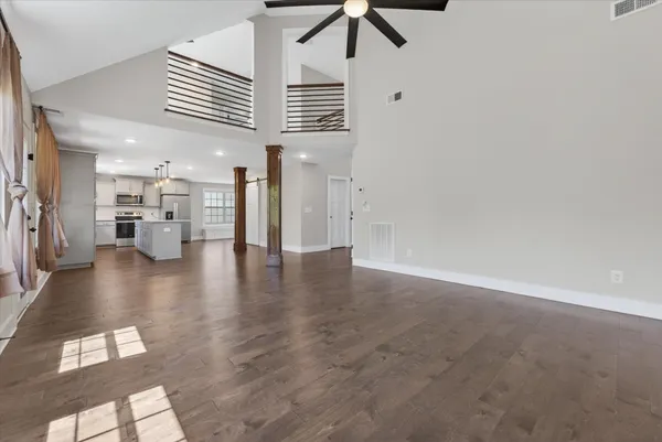 $2,100 | 1071 Barnhill Road, Clarksville, TN 37043