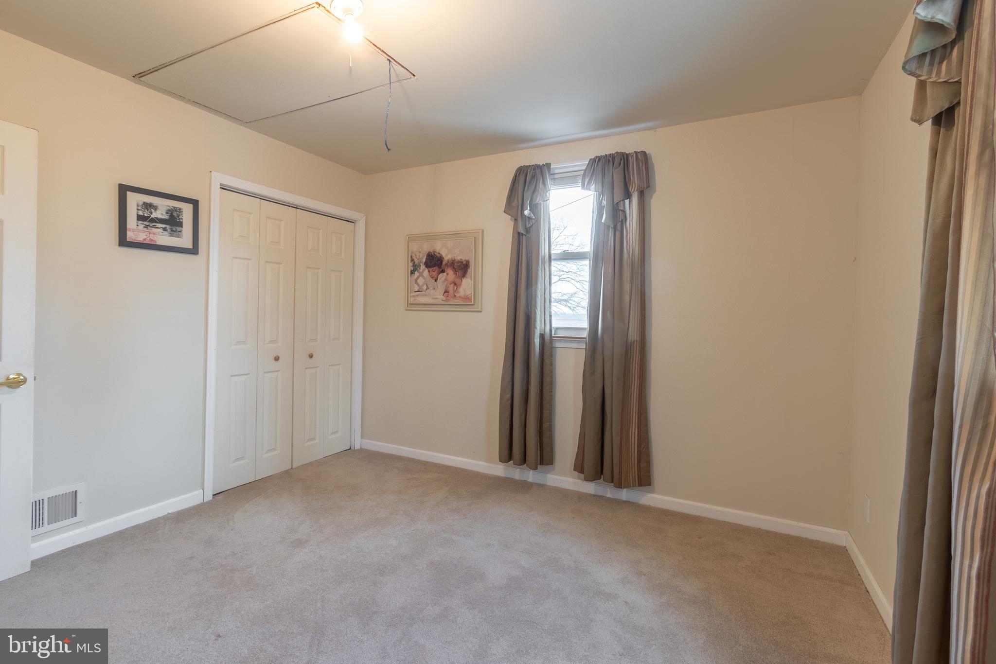 2137 Keith Road Abington, PA 19001 - Photo 16 of 25 Bedroom #3