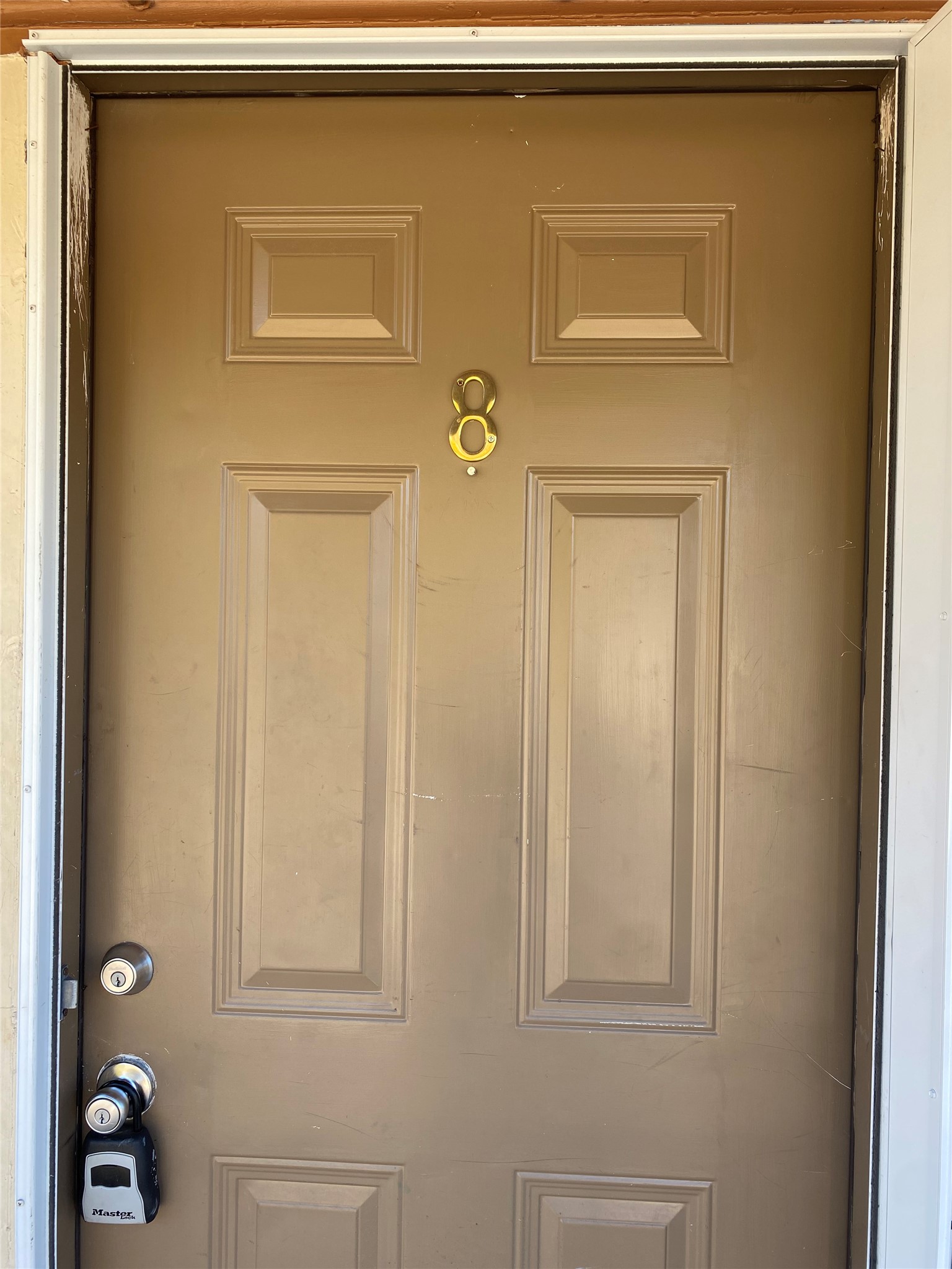 3024 Elgin Street, Unit 8 Houston, TX 77004 - Photo 9 of 11 a view of door