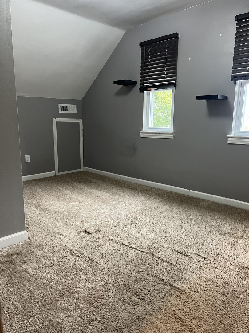 10851 Parkside Avenue Chicago Ridge, IL 60415 - Photo 12 of 18