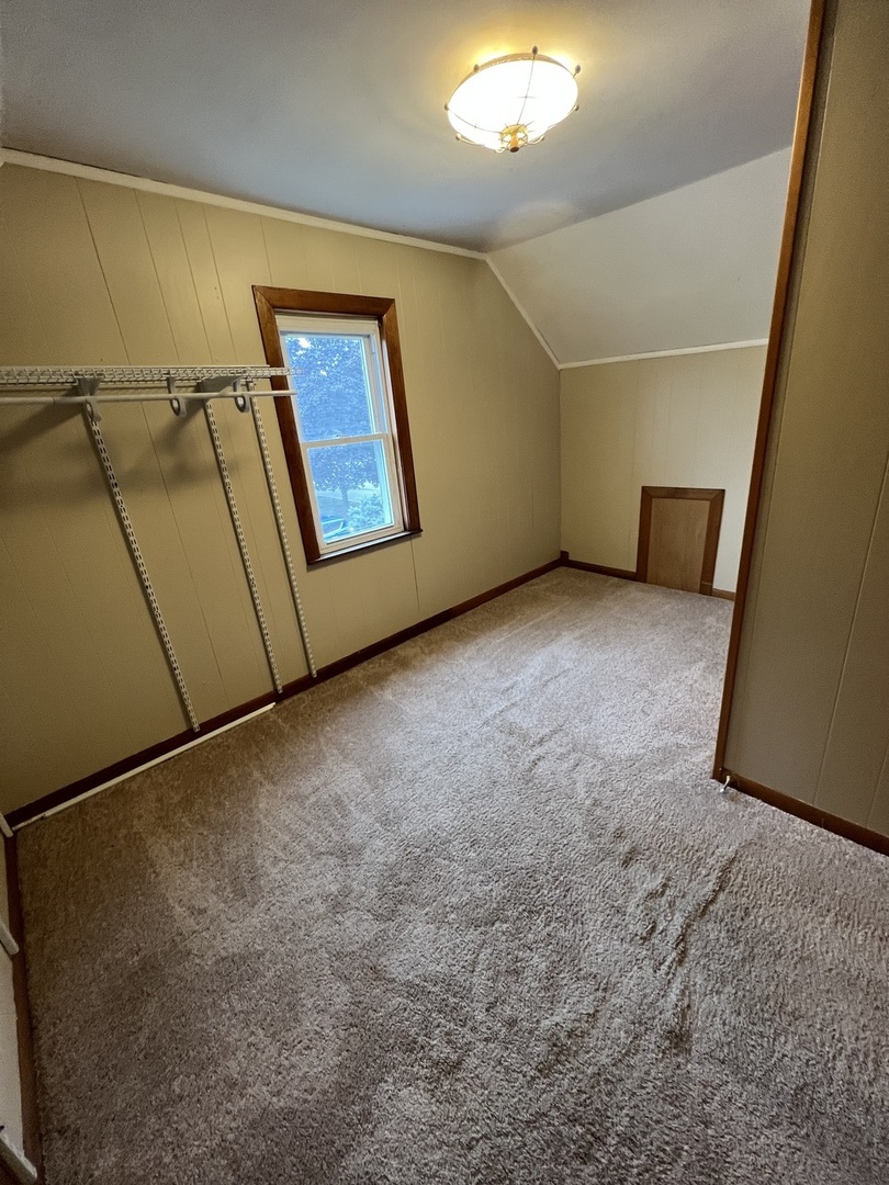 10851 Parkside Avenue Chicago Ridge, IL 60415 - Photo 13 of 18