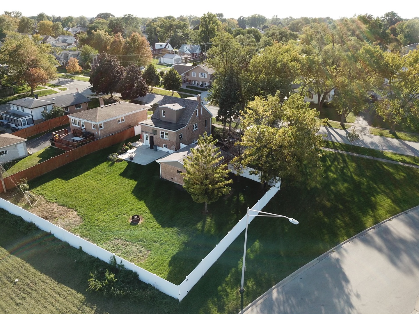 10851 Parkside Avenue Chicago Ridge, IL 60415 - Photo 3 of 18