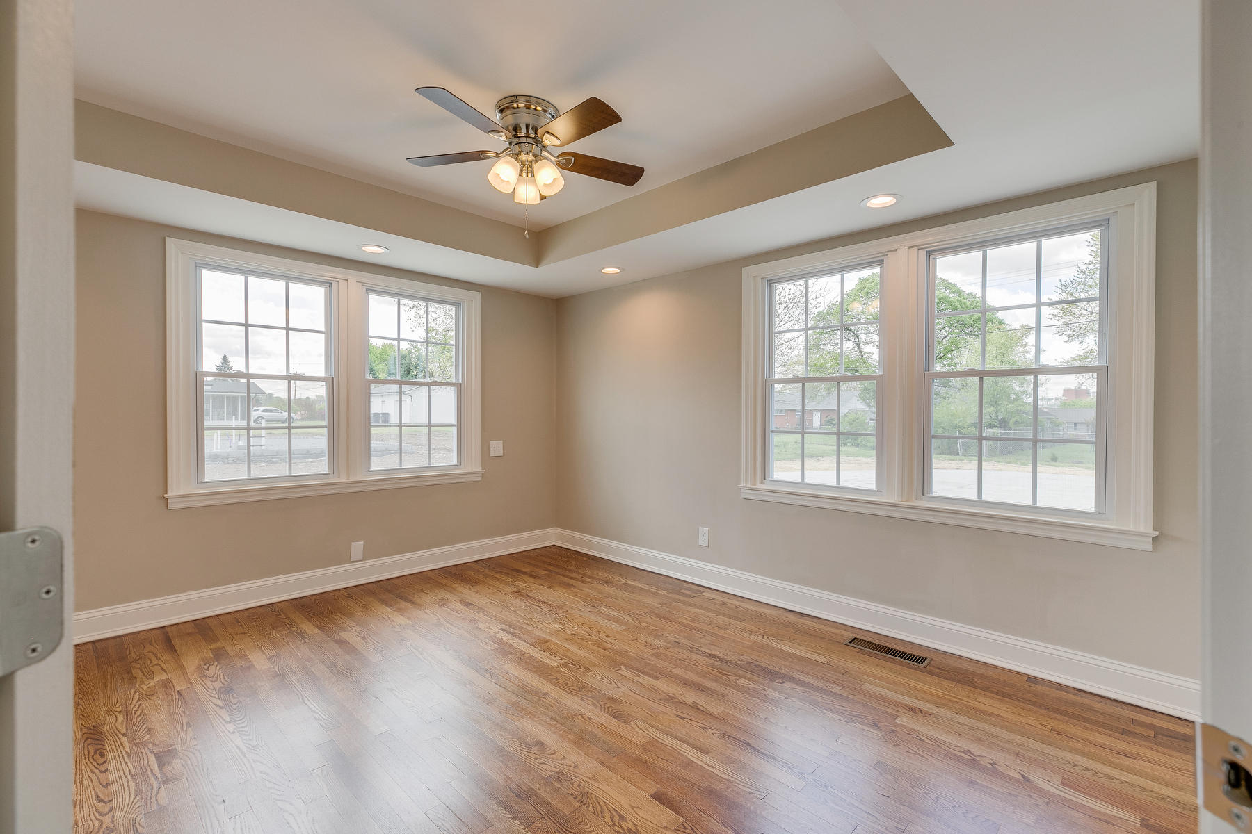 1812 Fairoaks Road Kingsport, TN 37664 - Photo 27 of 56 027