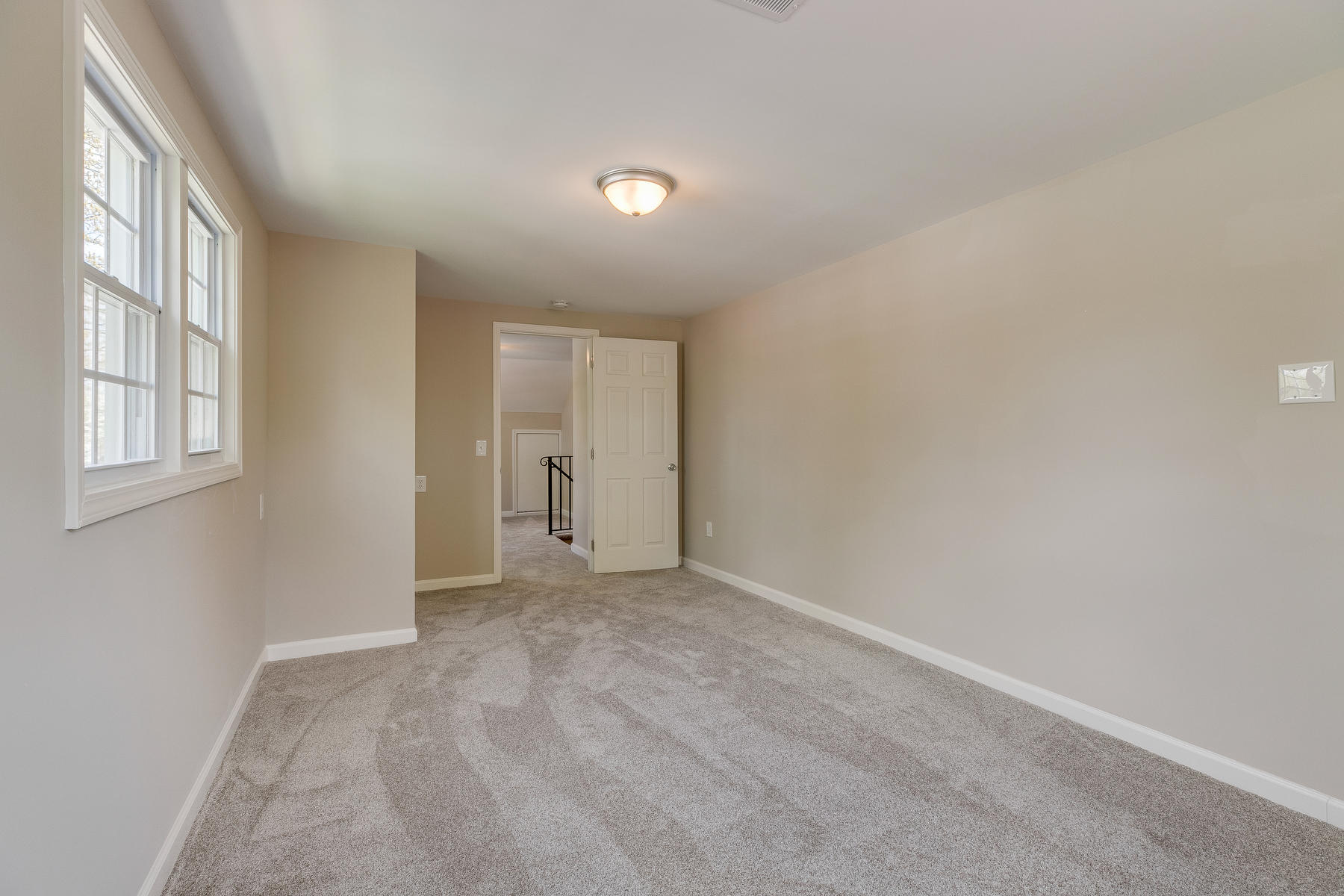 1812 Fairoaks Road Kingsport, TN 37664 - Photo 34 of 56 034