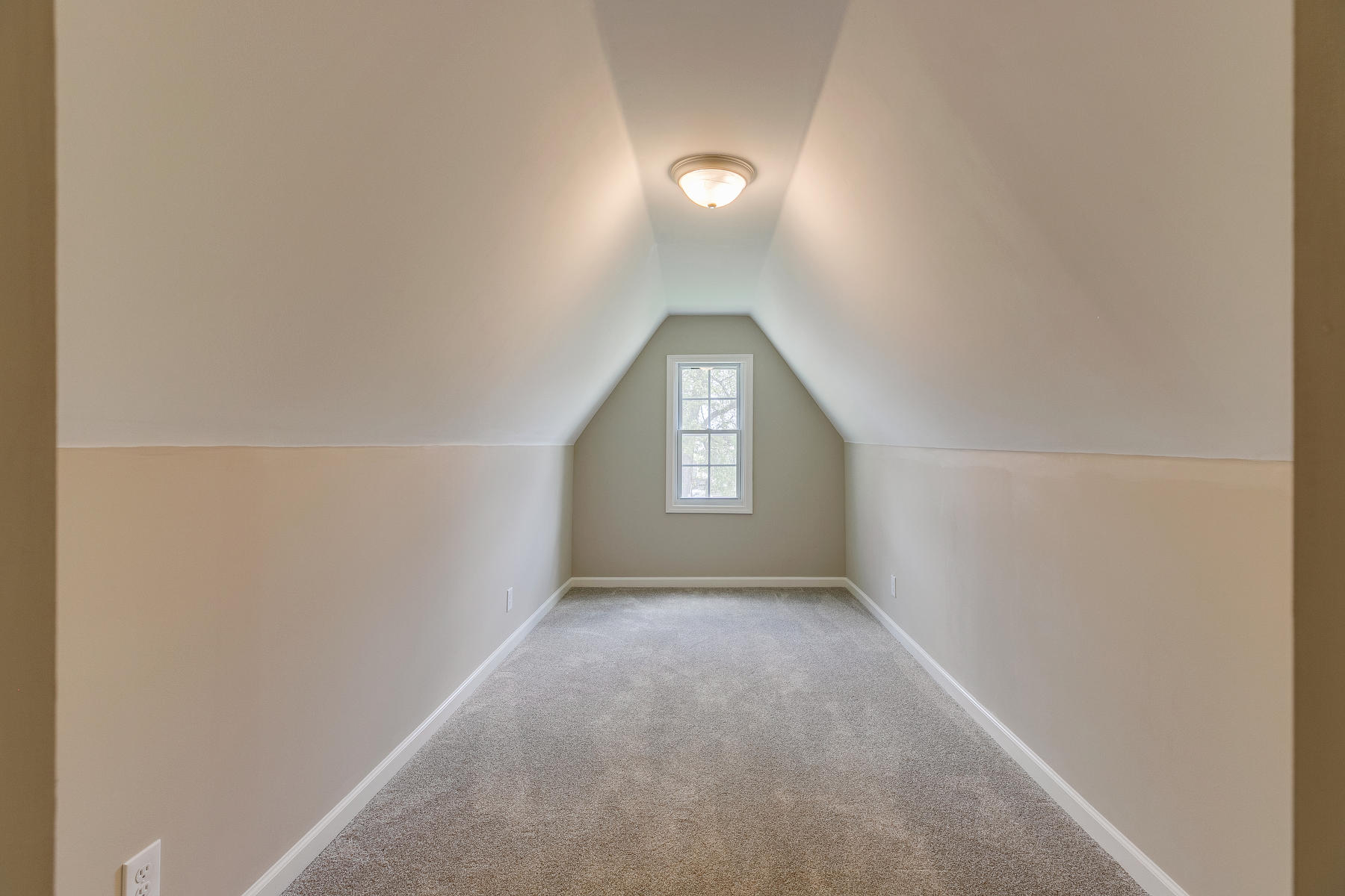 1812 Fairoaks Road Kingsport, TN 37664 - Photo 36 of 56 036