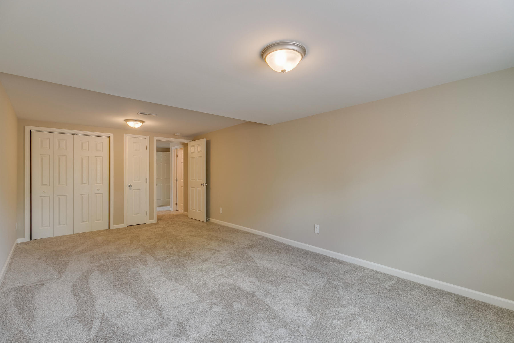 1812 Fairoaks Road Kingsport, TN 37664 - Photo 41 of 56 041
