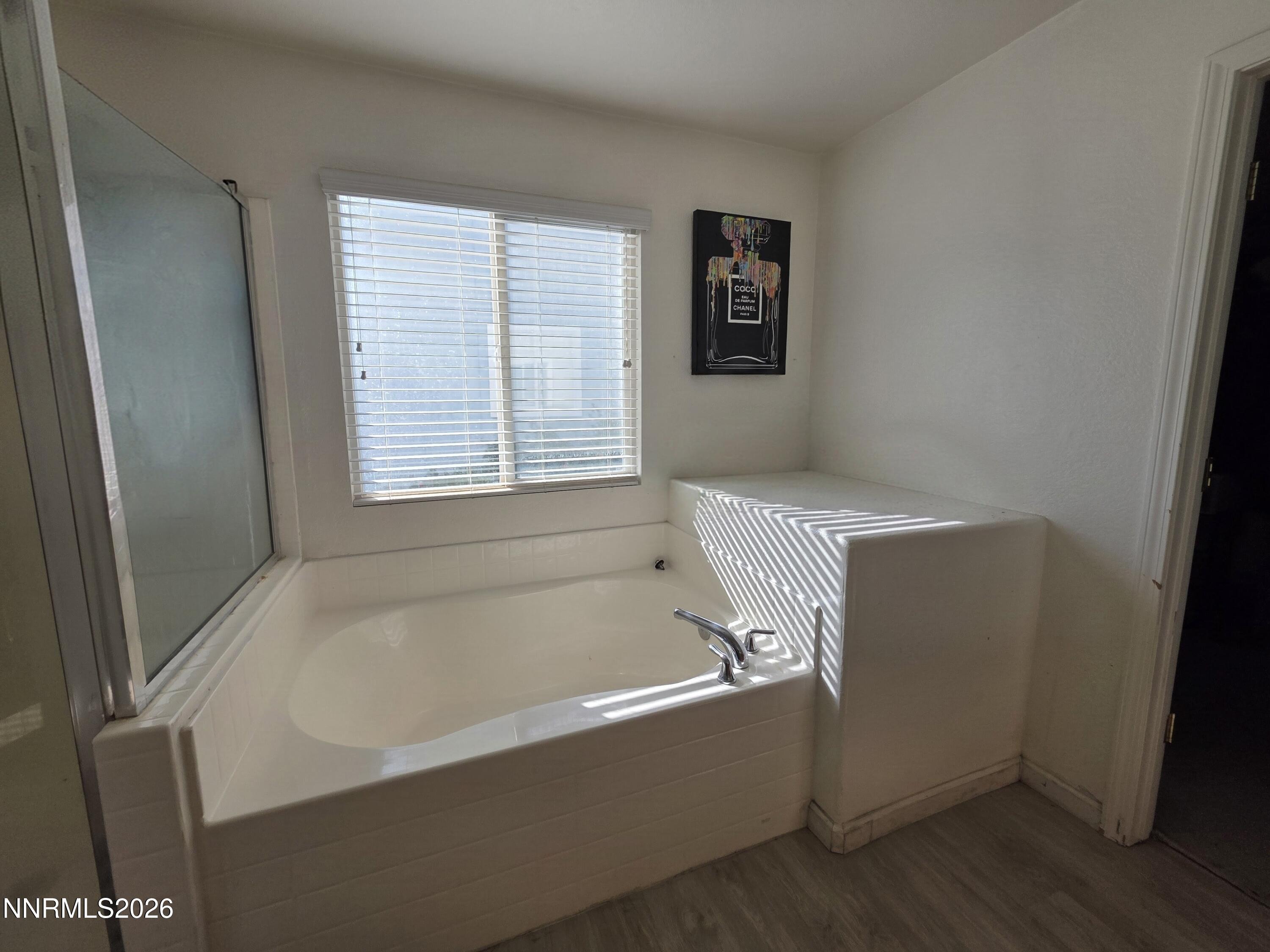 9950 Moondust Court Reno, NV 89506 - Photo 13 of 21 MBath