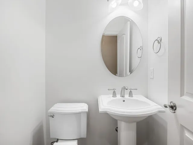 $479,999 | 351 South Woodfin Ridge Drive, Inman, SC 29349