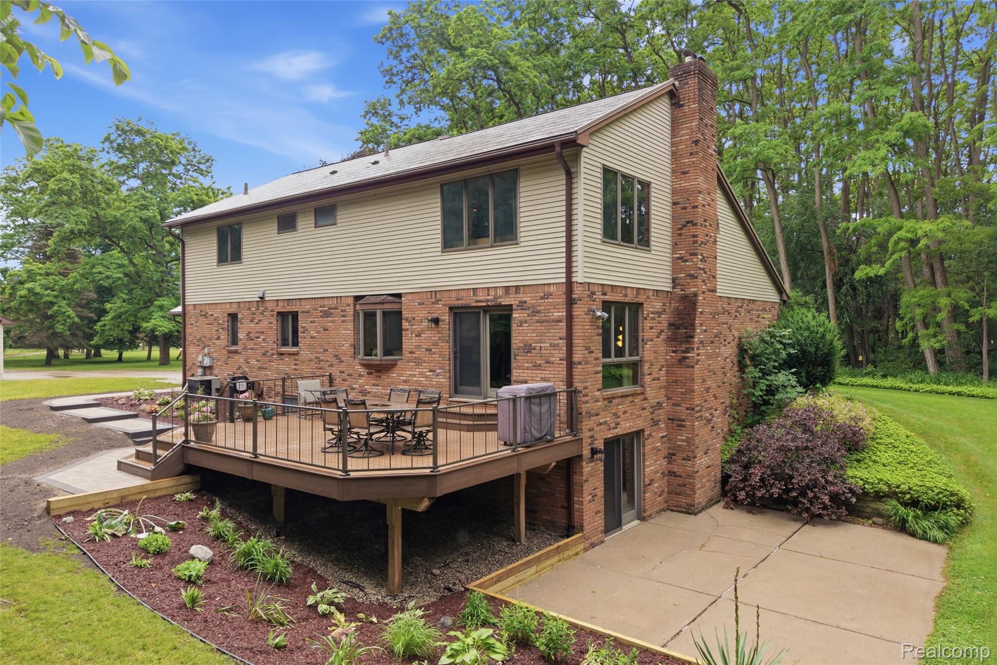68345 Romeo Plank Road Ray, MI 48096 - Photo 4 of 52 Back house
