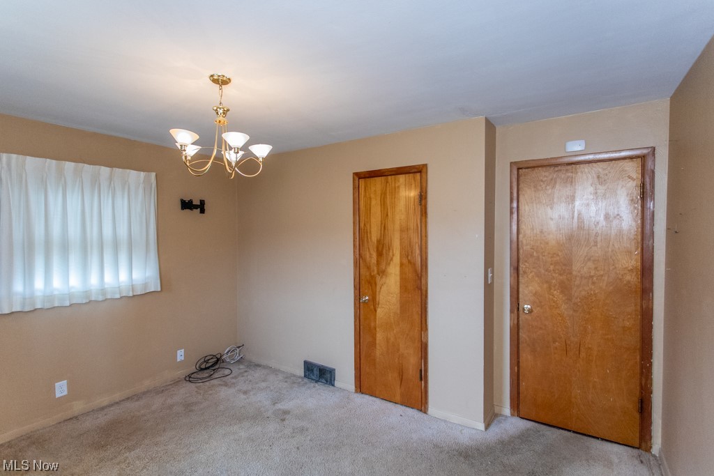 9459 Howland Springs Road Southeast Warren, OH 44484 - Photo 18 of 26 Gallery Image 18
