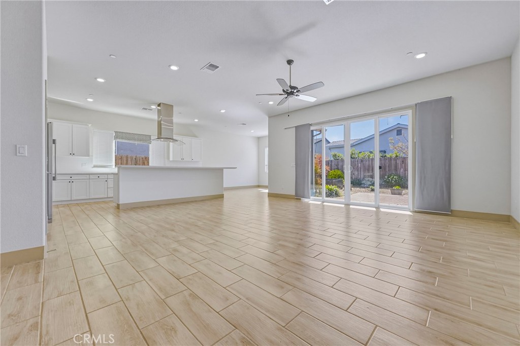 2446 Valverde Drive Merced, CA 95340 - Photo 6 of 35